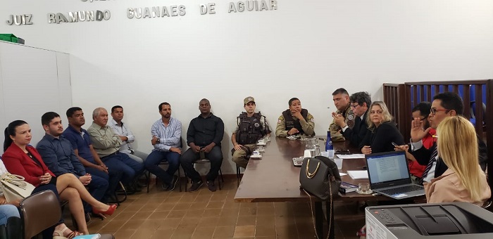 Audiência realizada em Barra da Estiva discute ações de segurança com autoridades e representantes do município
